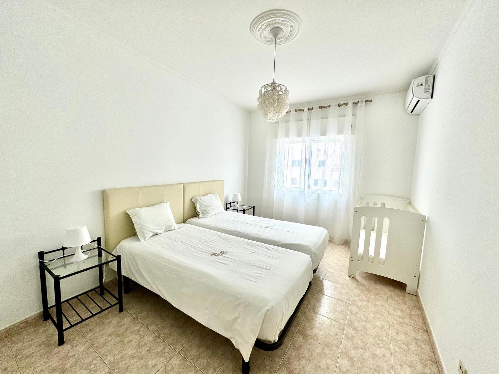 Apartamento Millenium Quarteira Esterno foto